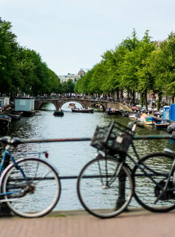 Amsterderdam tours and travels